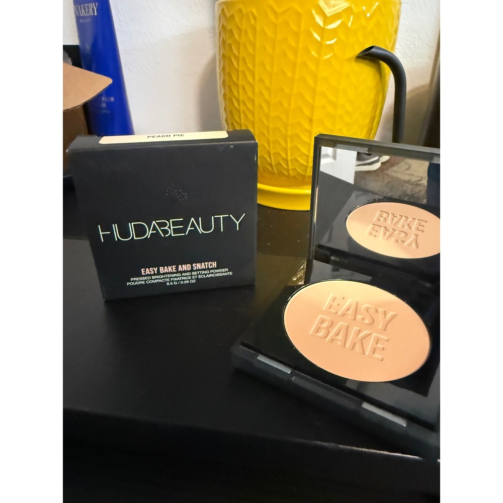 Huda Beauty Easy Bake and Snatch Pressed Setting Powder Peach Pie 8.5g new